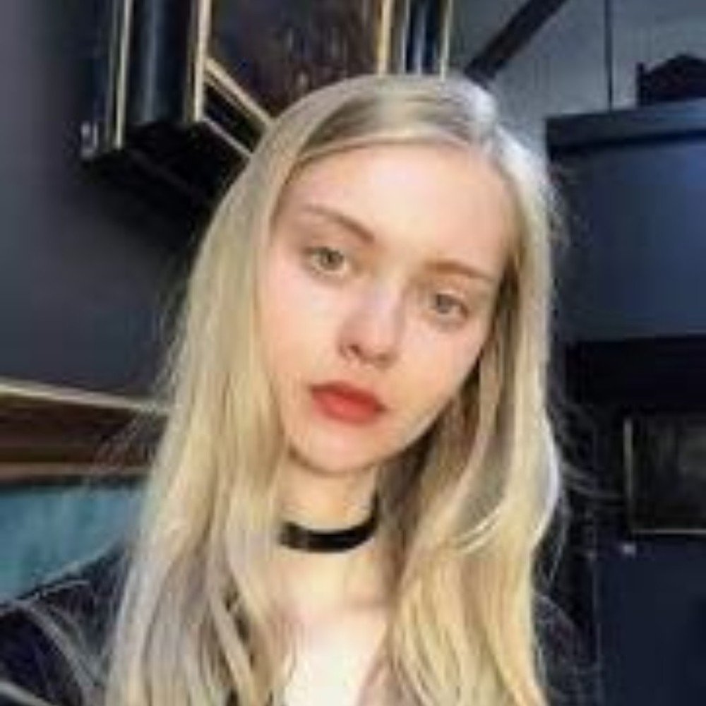 Meet your Posher, Gloria